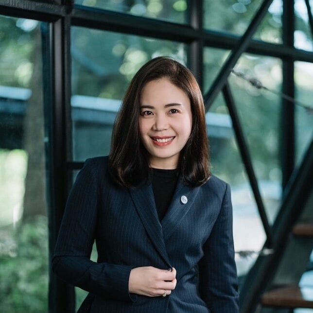 นางสาวรัชนีกร สุนทรเมือง